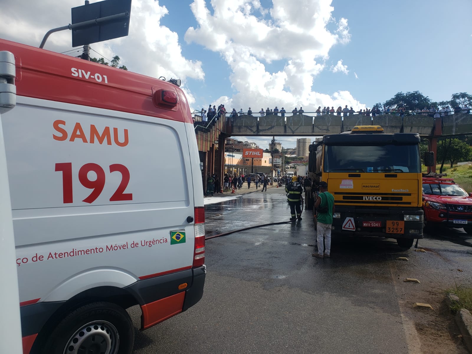 Noticia samu-regional-contagem-presta-socorro-rapido-as-vitimas-de-acidente-na-via